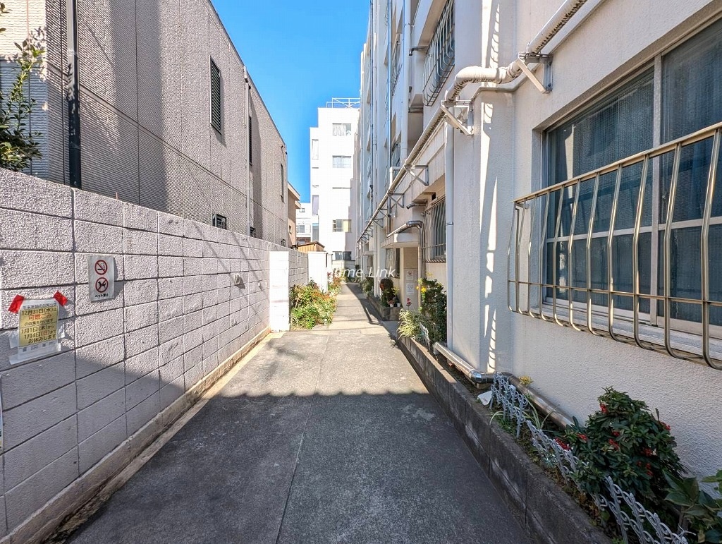 南ときわ台ローヤルコーポ　共用部